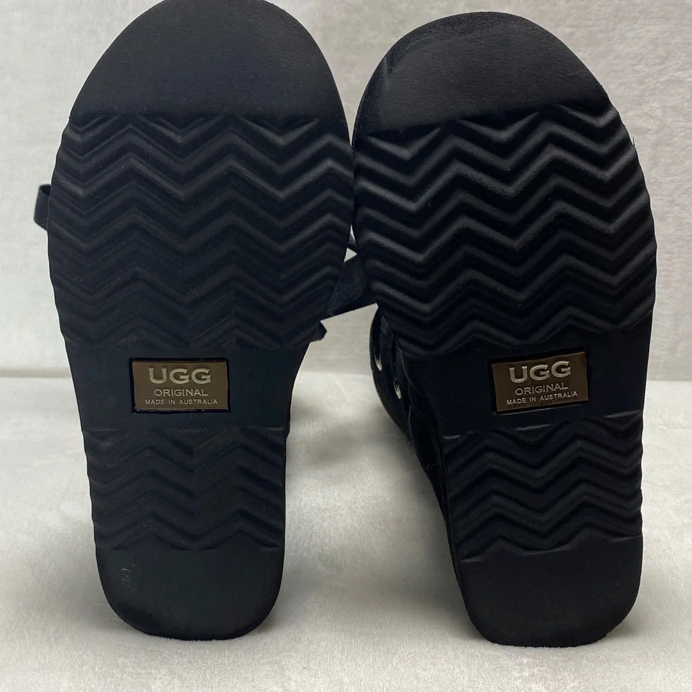 UGG Australia Black‎ Suede Sheepskin Boots Sherpa Lace Up Women Size 7